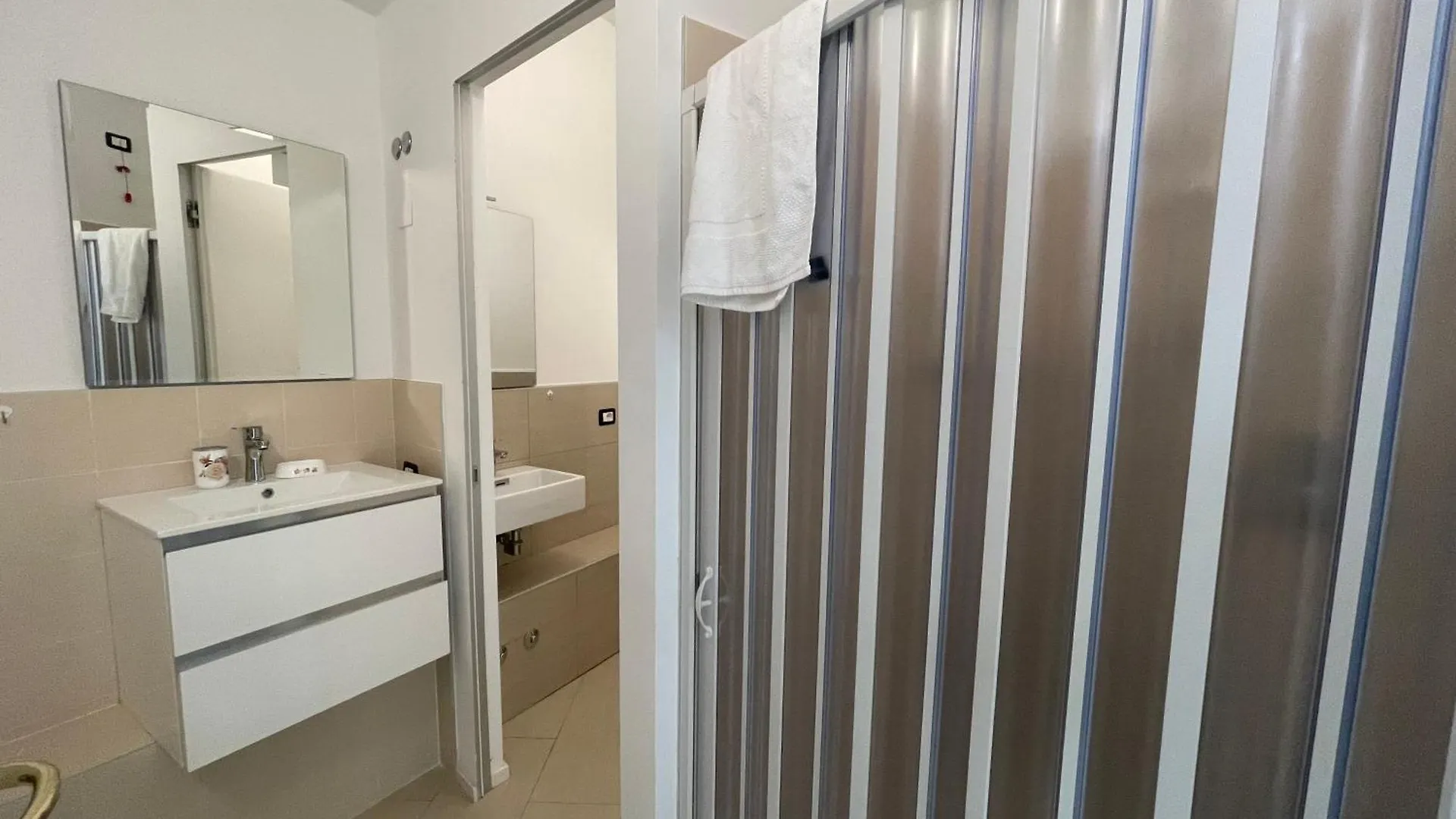 Bg Central Excelsior Suite Bergamo 0*,